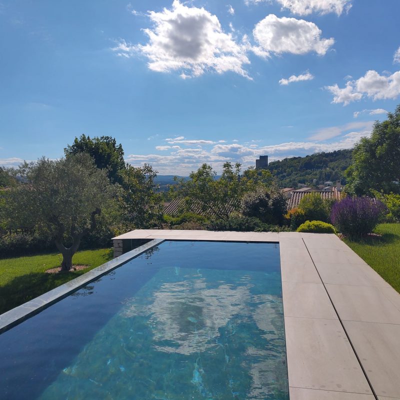 Entretien de piscine miroir à Crest (26)